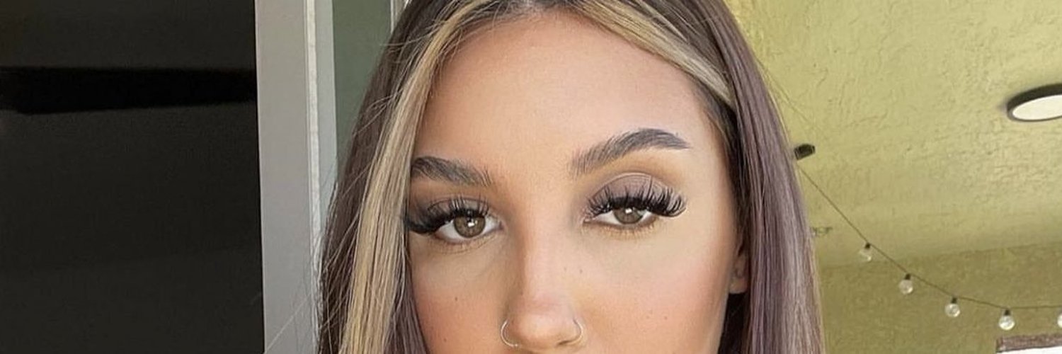 Ava adore (Avaadore122) / Twitter