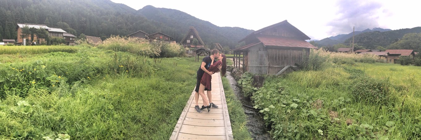 ʞɔiwbɿɒH ꙅiɿʜƆ banner