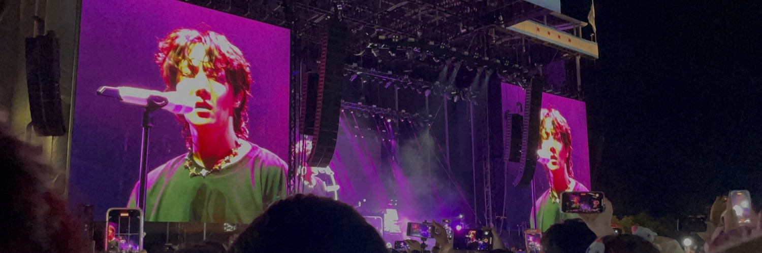 alexoffthewall's profile banner image