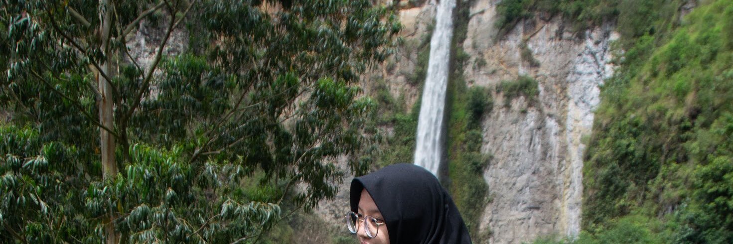 melisafitriad's profile banner image