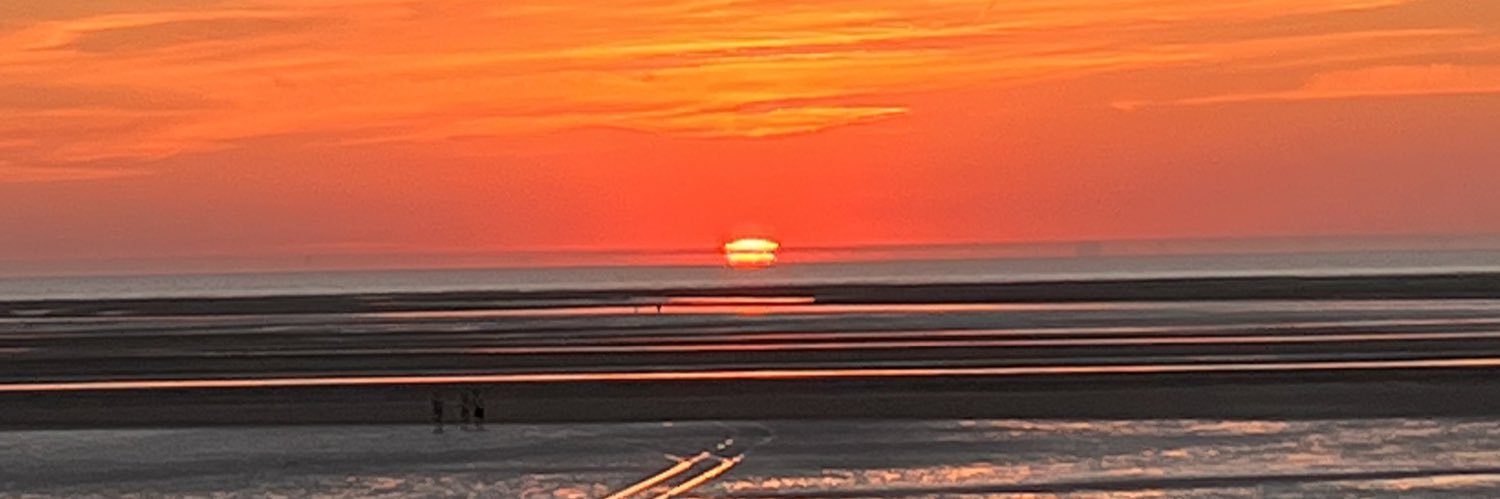 S90LNH's profile banner image