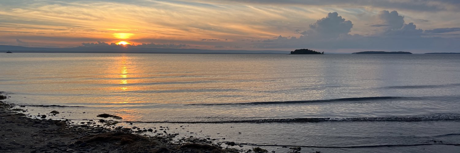 sarahross1011's profile banner image
