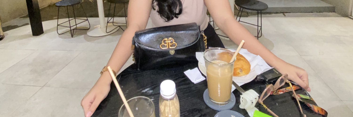 putriayurrr's profile banner image