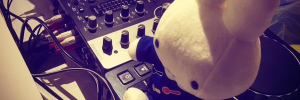 Aria_Alaba Profile Banner