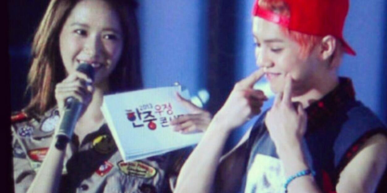 Weird_Luhan's profile banner image
