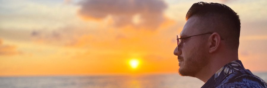 Kenneth Marroquín banner