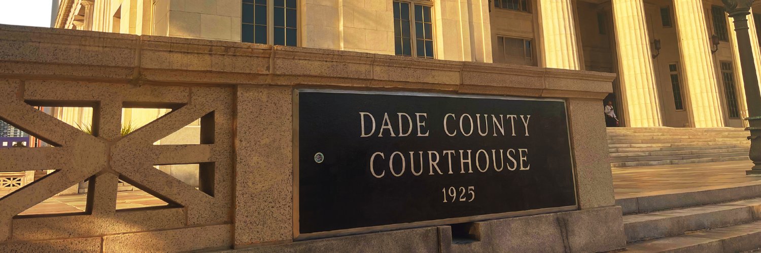 Juan Fernandez-Barquin, Esq., Clerk & Comptroller banner