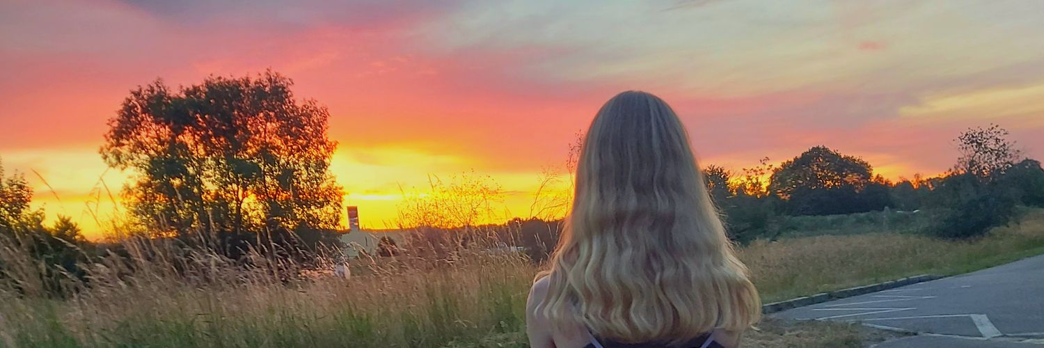 Rea_LPTTV's profile banner image