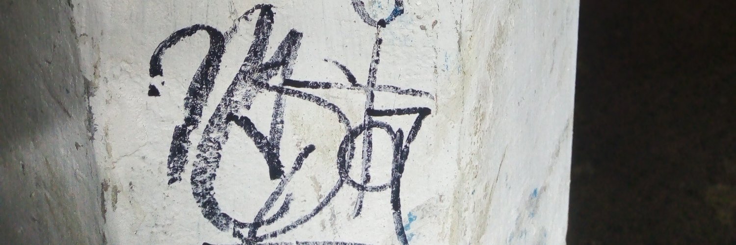 bueeendia's profile banner image