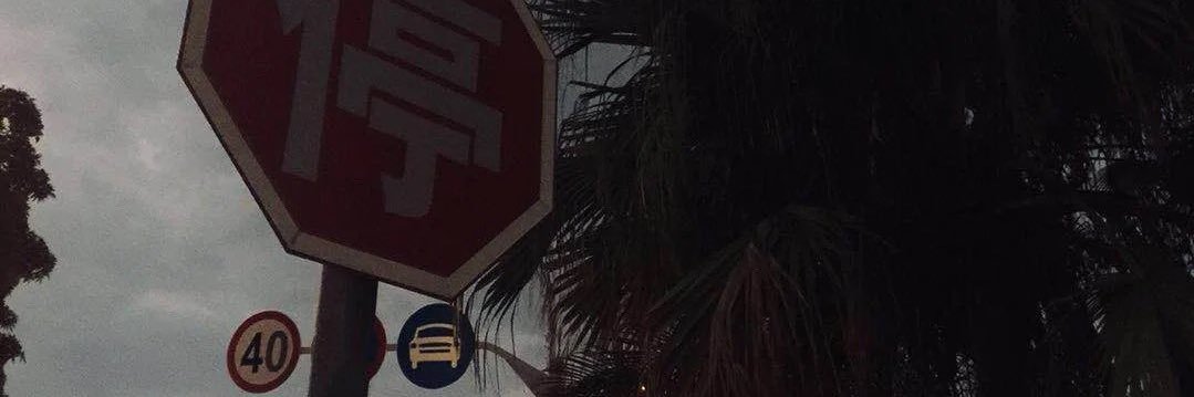 月亮不营业了！ banner