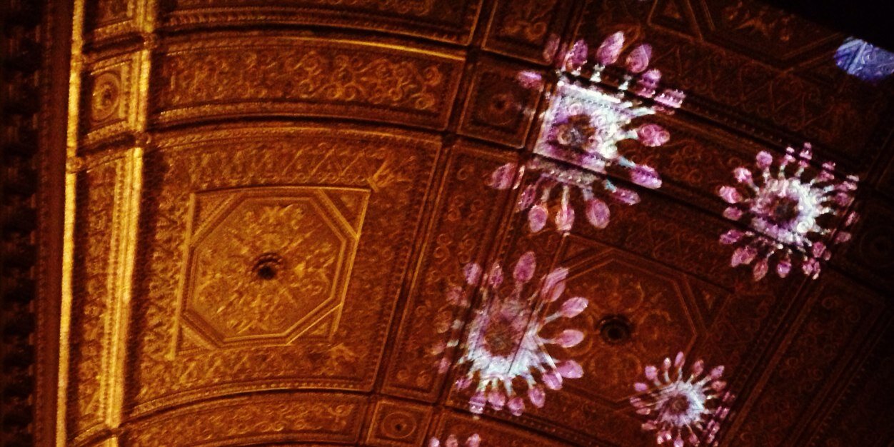 David Barrett Graver banner