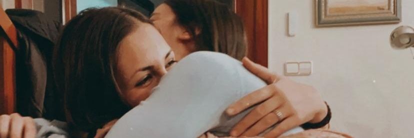 lauratarrero's profile banner image