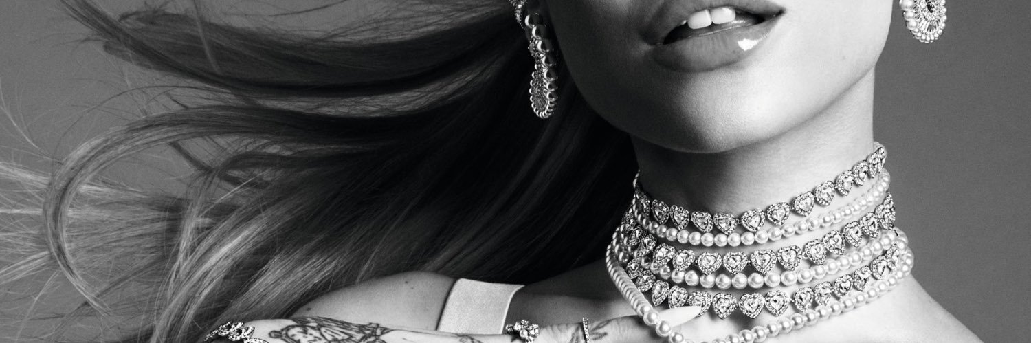 makeupbyroel's profile banner image