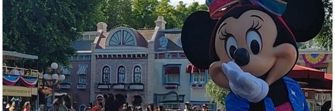 elmottoo's profile banner image