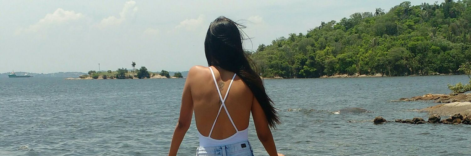 emifernandes__'s profile banner image