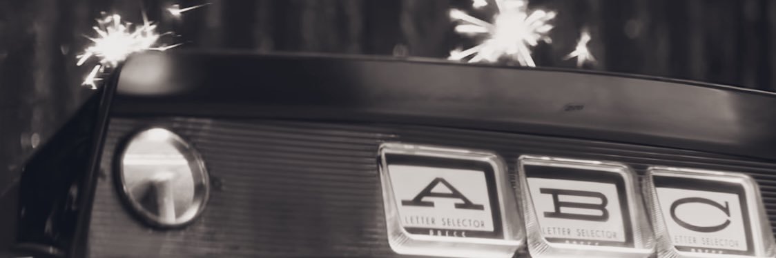 ELLA ⚓︎𓏲ּ𝄢 wishbone deluxe! banner