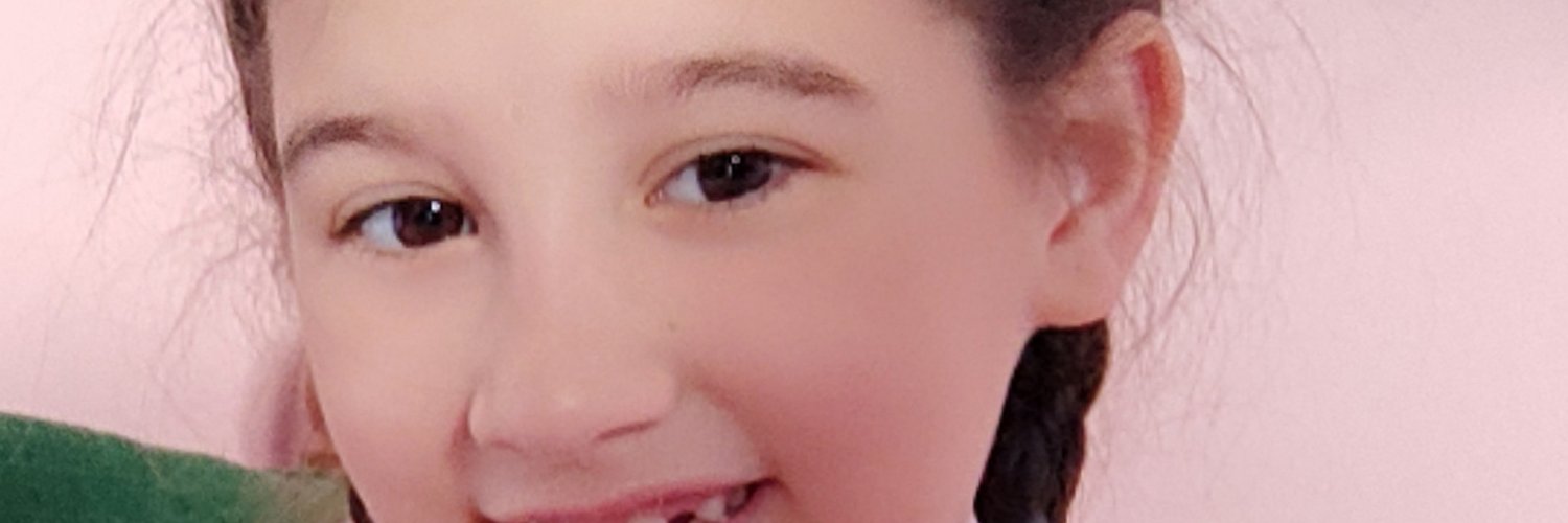 MelyRo's profile banner image
