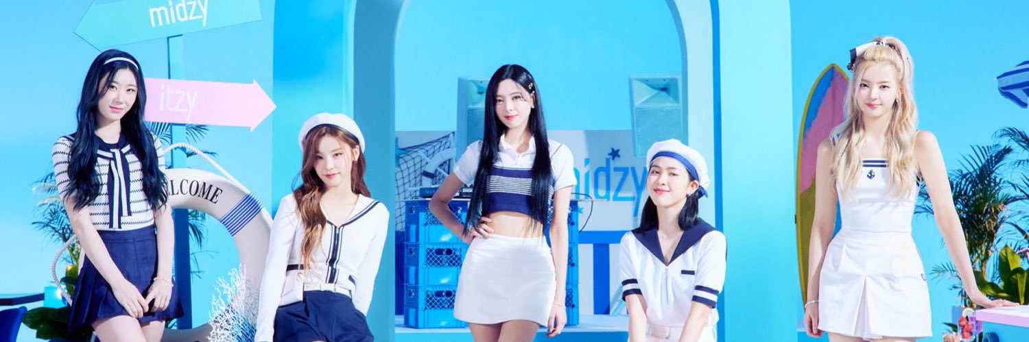 midzy_itzy___'s profile banner image