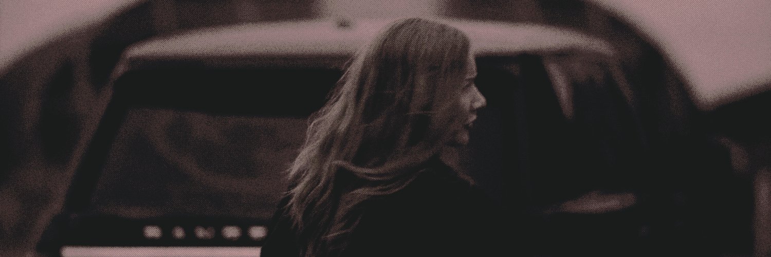 curruum's profile banner image