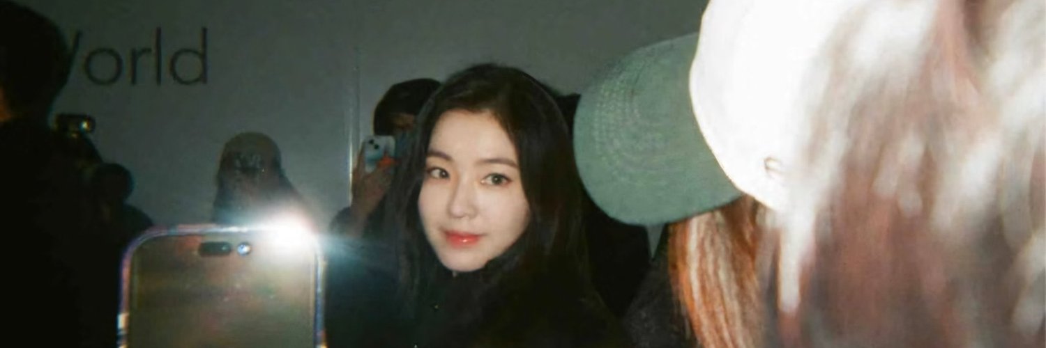 _lushlily's profile banner image
