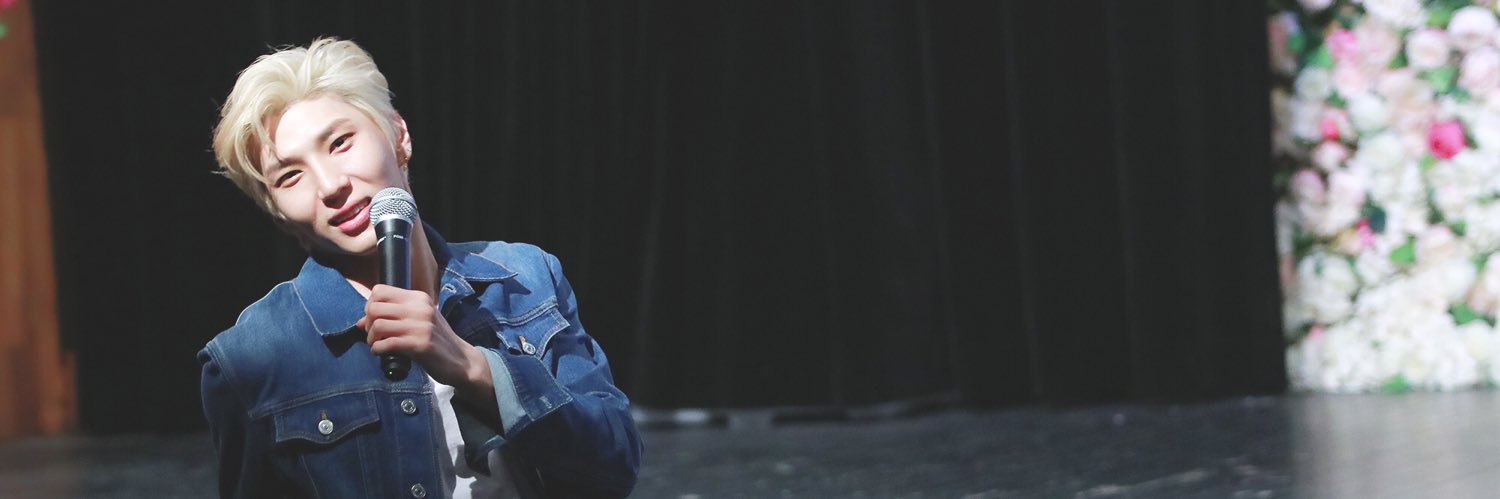 uniwithleo's profile banner image