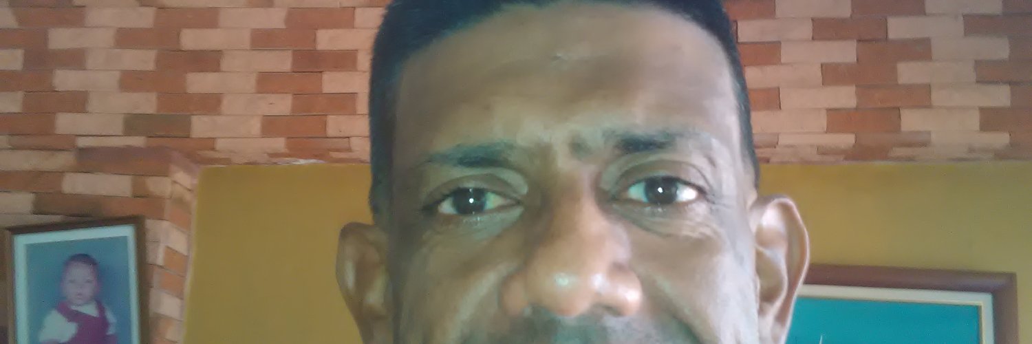 felixapl's profile banner image