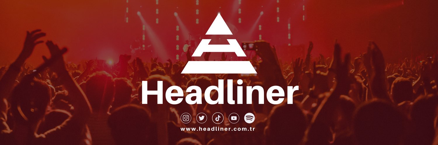 Headliner's banner