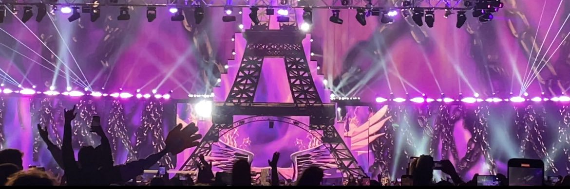 Wretched & Divine since 1997 ✨🖤 banner