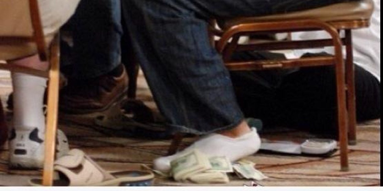 B banner