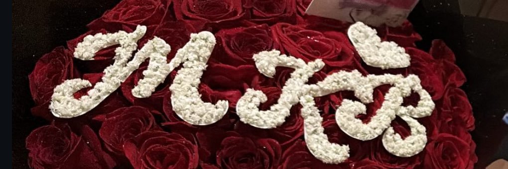 M K B ♡'s banner