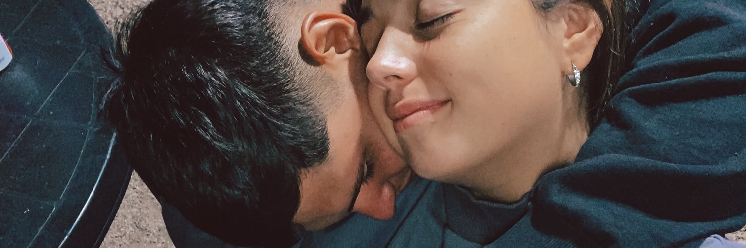 ZoeeEsquivel's profile banner image