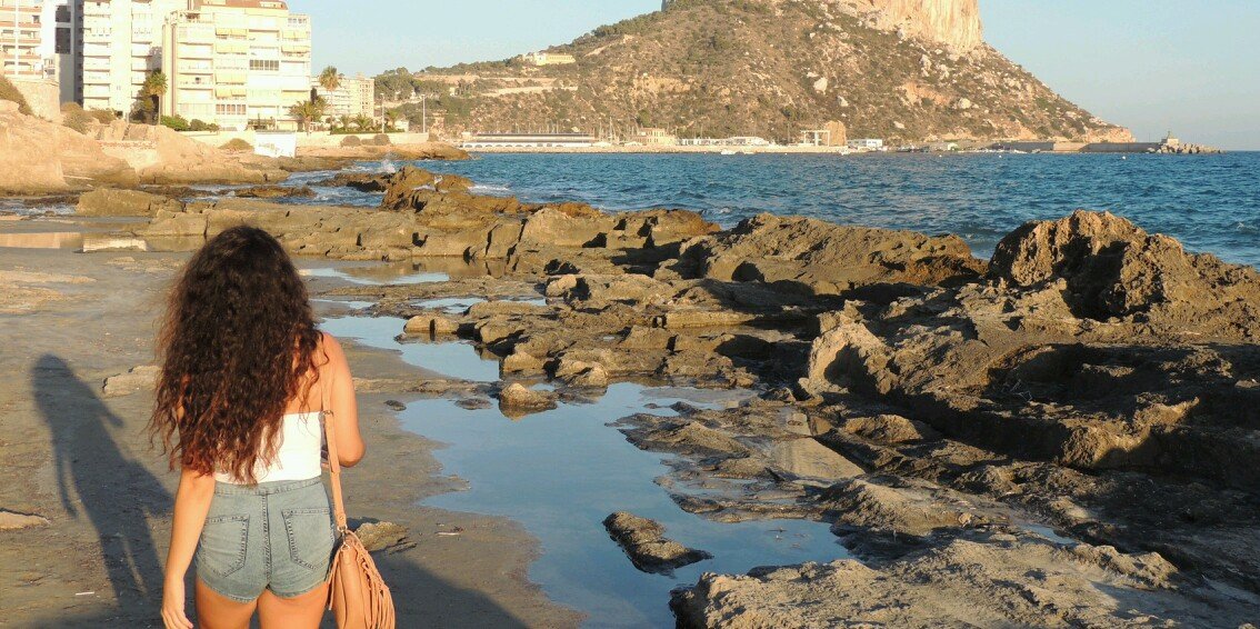 naomihodeib's profile banner image