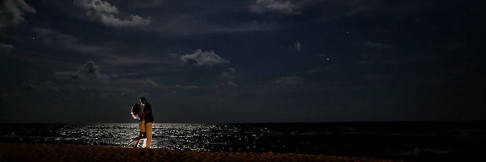 Dee banner