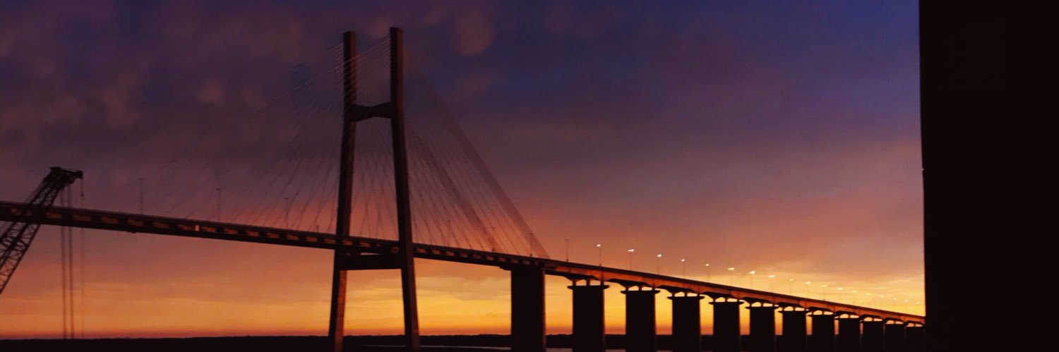 Azu 🌙 banner