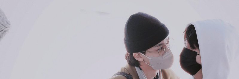 な banner
