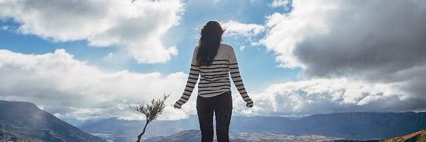 IshaVerma__ Profile Banner
