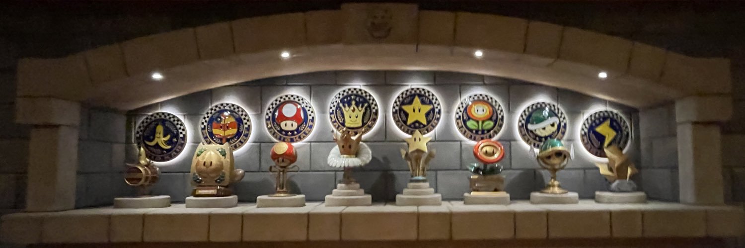 jue11USJ's profile banner image