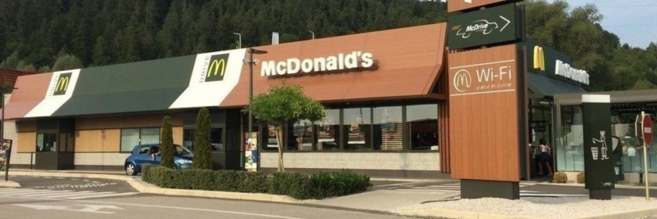 Ça fera 10.90€ au prochain guichet, bon appétit ! banner