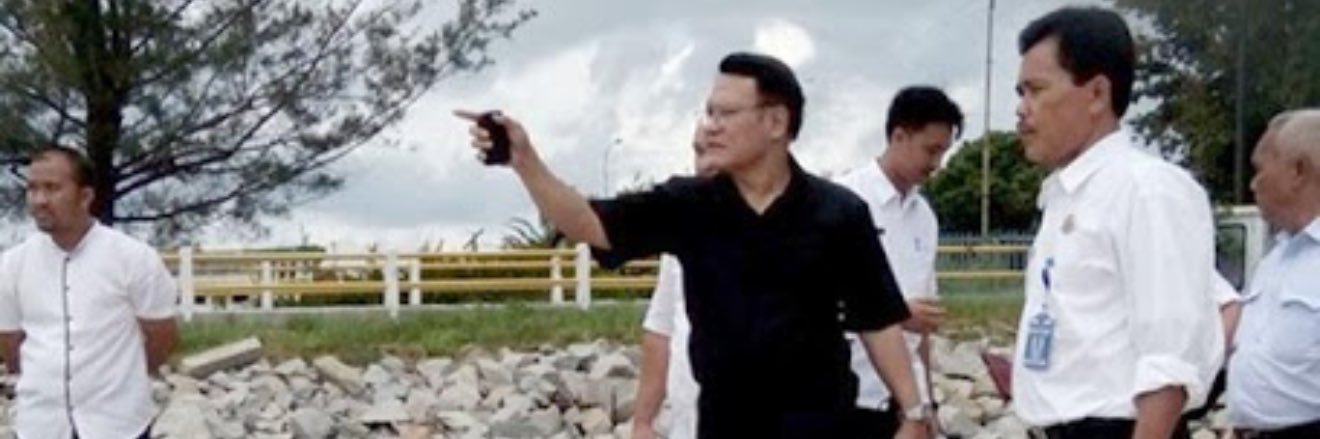 RonnieRusli's profile banner image