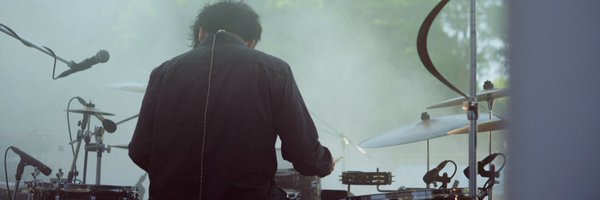 isynisyn Profile Banner