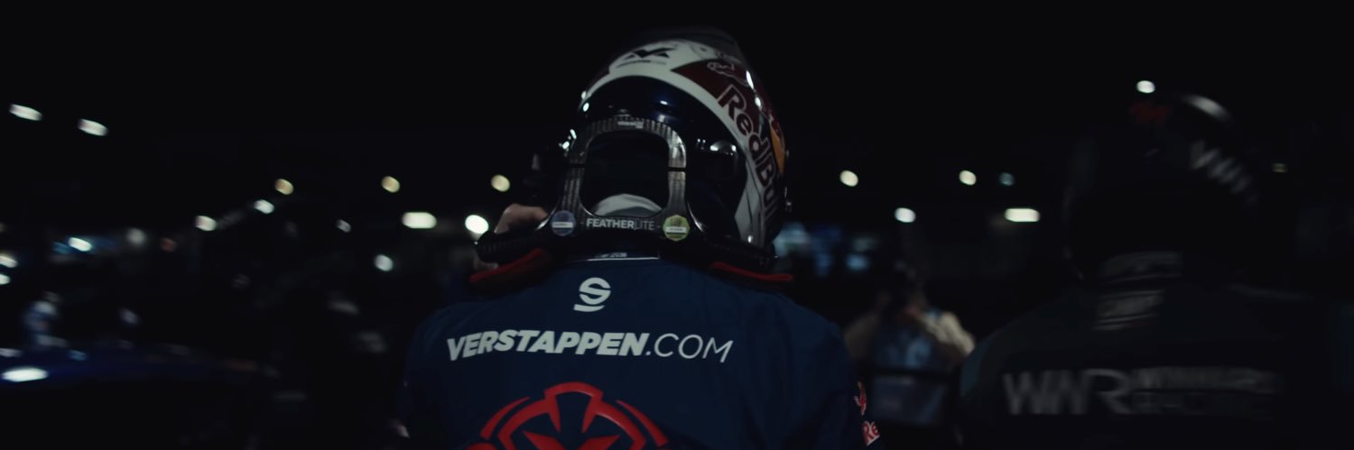 kivsses's profile banner image