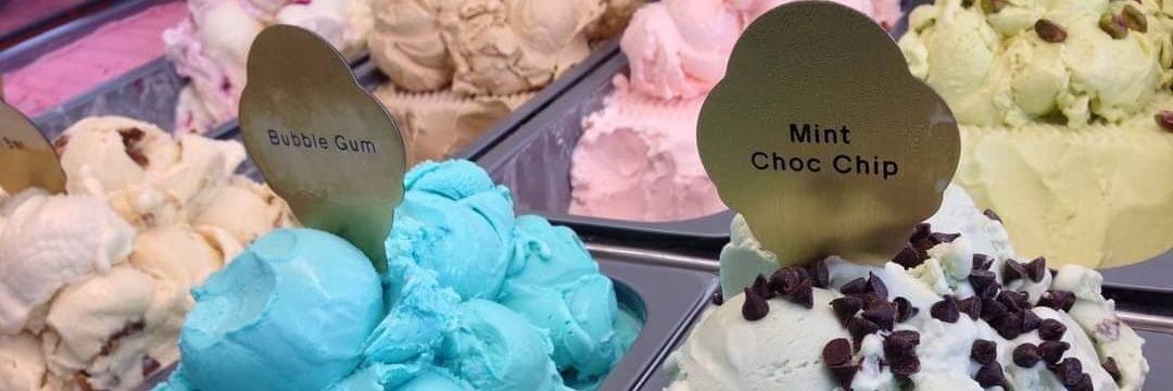 Mrs P's luxury Ice Cream & Coffee House banner