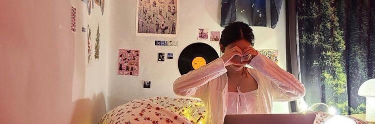 closed. banner