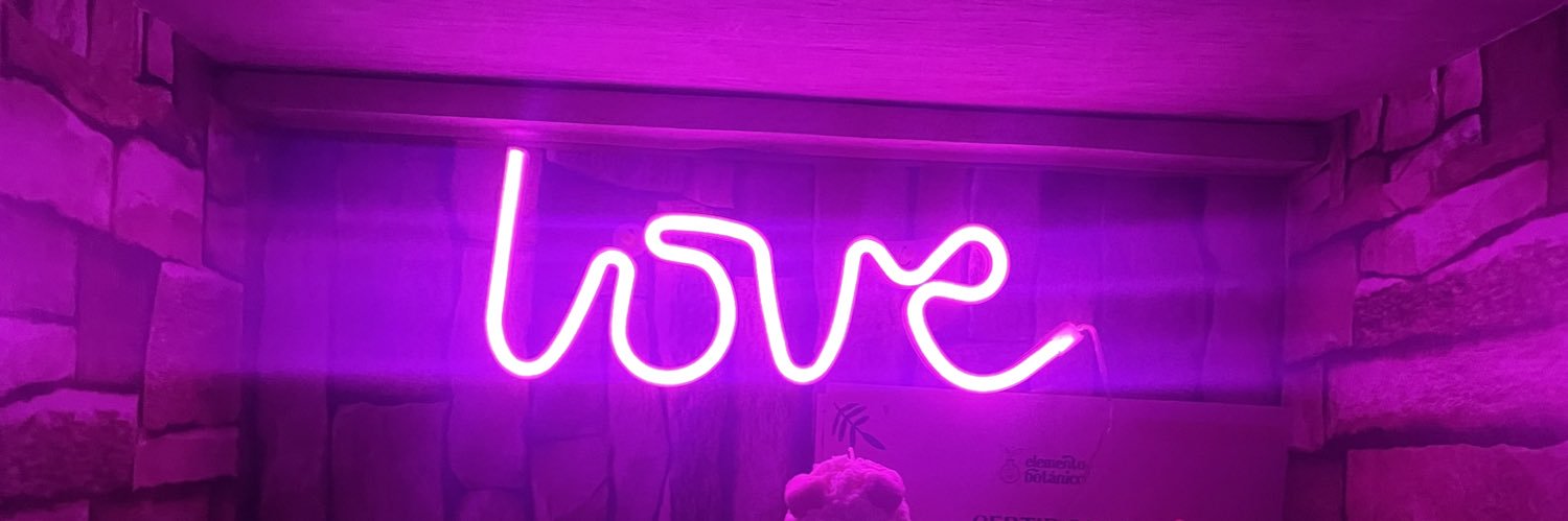 Carogzzv's profile banner image