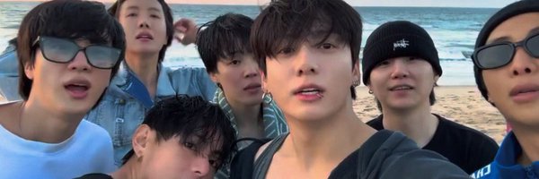 liliapark07 Profile Banner