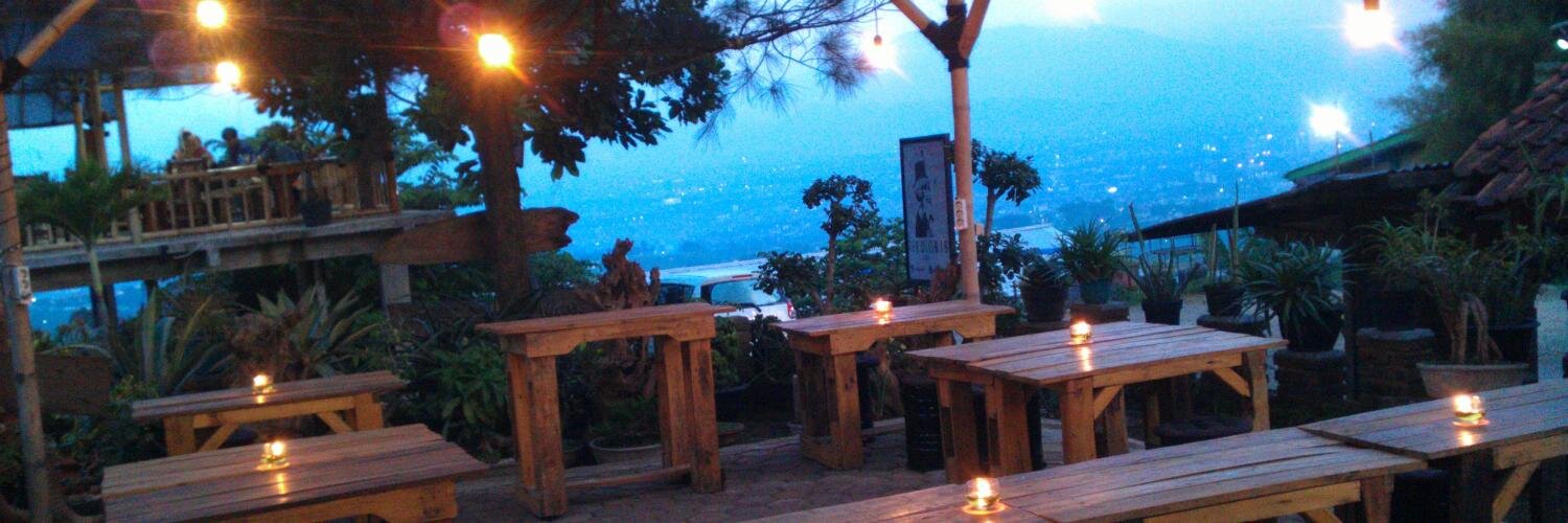 VERDIGRISCAFE's profile banner image