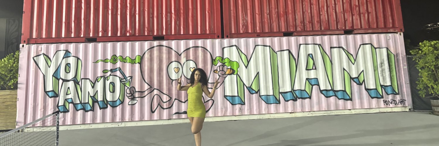dollfacekell's profile banner image
