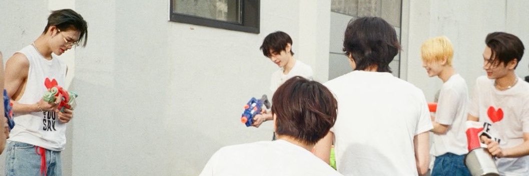 1009__km's profile banner image