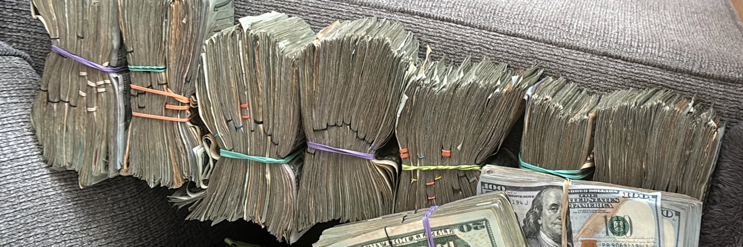 meekloo710's profile banner image