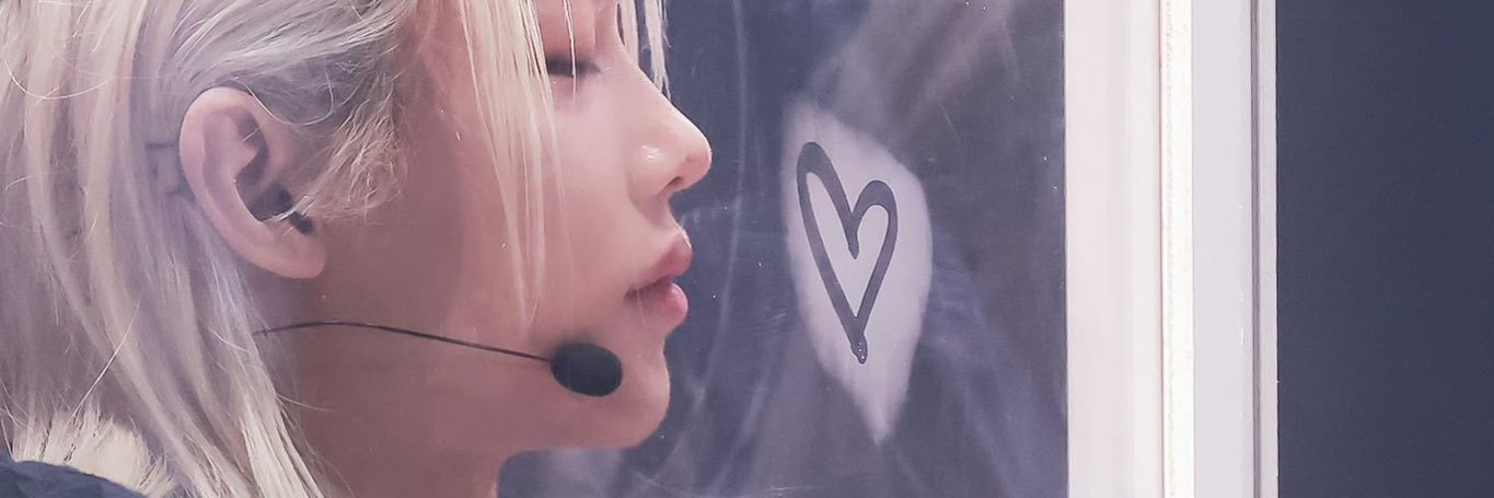 amirene143's profile banner image